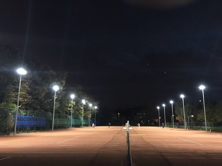 lichtmast 12 meter tbv LED sportveld verlichting