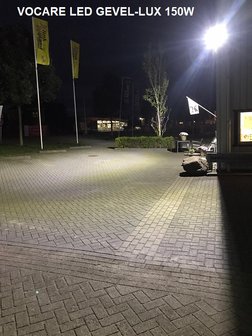 LED GEVEL-LUX 150W op damwand plaat gebouw tbv beveiliging