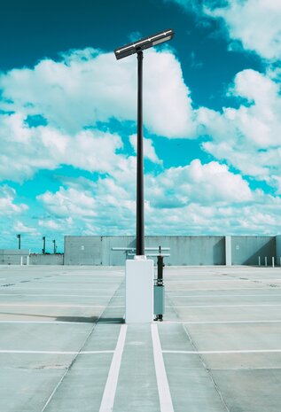 Monza - LED - Solar - Zonnepaneel - Lantaarnpaal- Verlichting - Duurzaam - Parkeerterrein