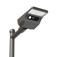 Weerbestendige solar straatlamp IP65 en IK08, geschikt voor buitengebruik.