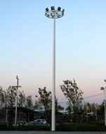 20 meter hoge lichtmast highmast  20m industrieterrein haven werf plein parkeerterrein verlichting met schijnwerpers