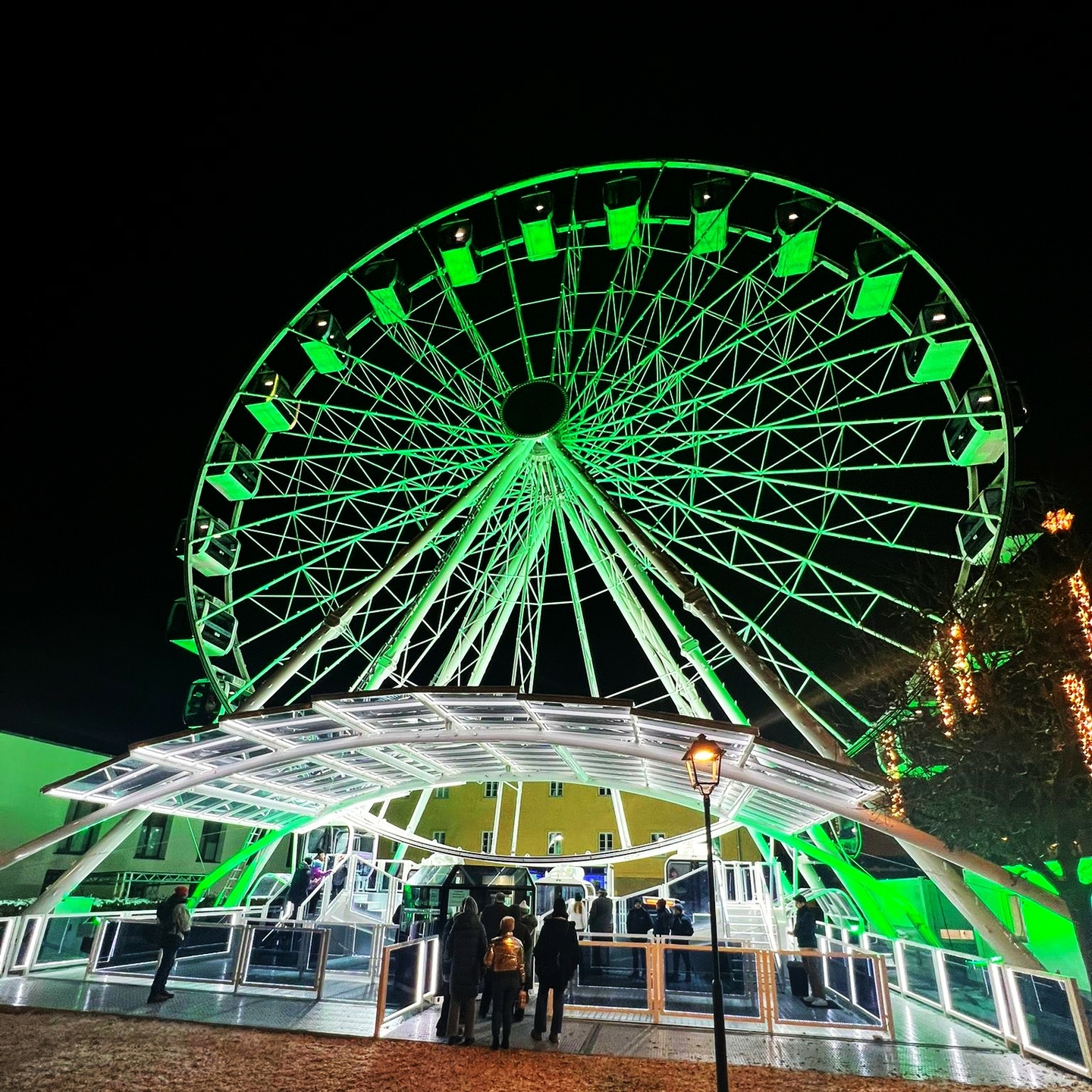 Verlicht reuzenrad Vocare XLT-600W RGBW LED