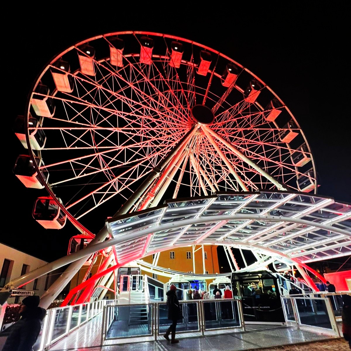 Ferris wheel LED lighting