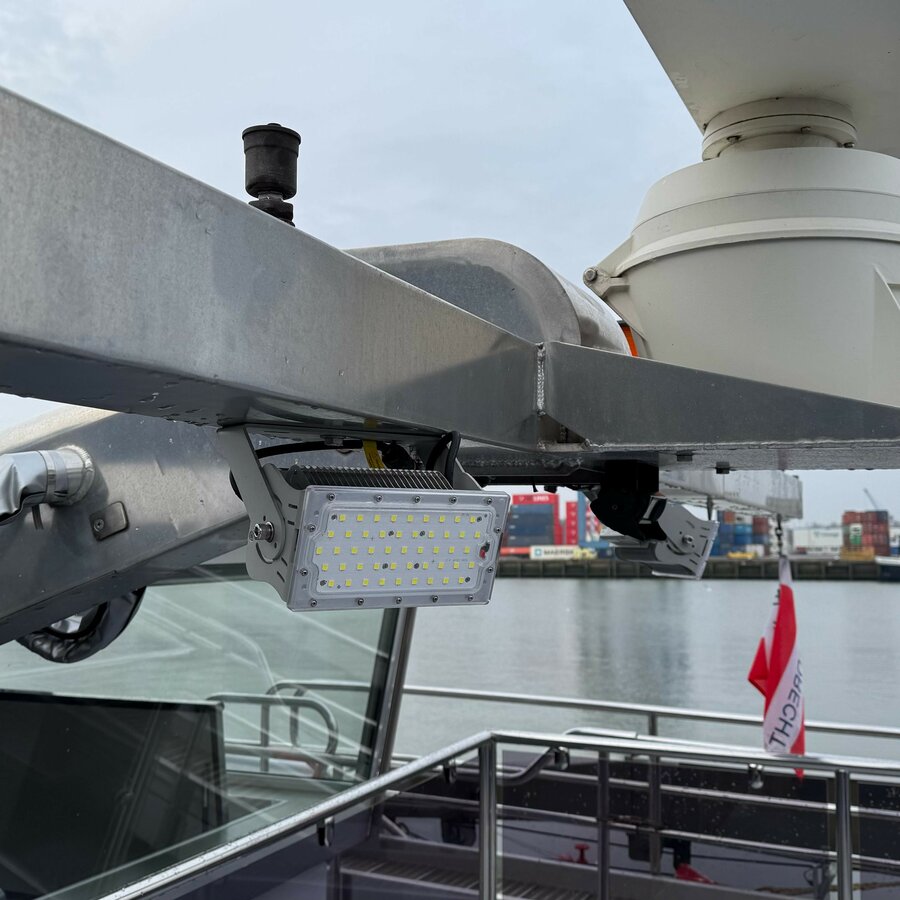 Wat is de beste LED schijnwerper voor maritiem gebruik?